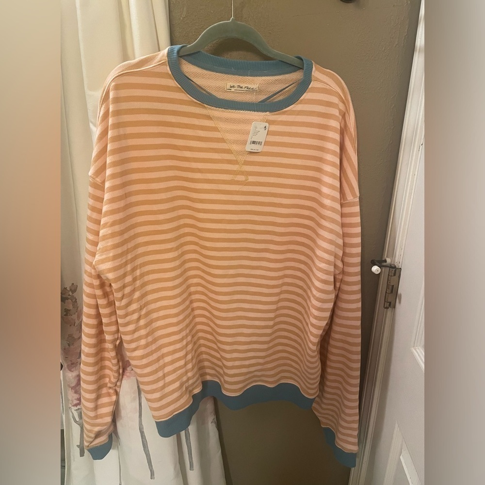We The Free Classic Striped Oversized Crewneck Color: Latte Combo Large NWT - Picture 3 of 5